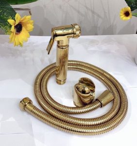 Vòi xịt vệ sinh màu vàng bóng 
