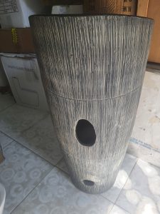 Lavabo trụ đứng sân vườn họa tiết hoa sen