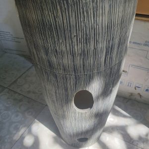 Lavabo trụ đứng sân vườn họa tiết hoa sen