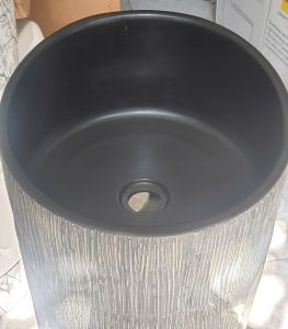 Lavabo trụ đứng sân vườn họa tiết hoa sen
