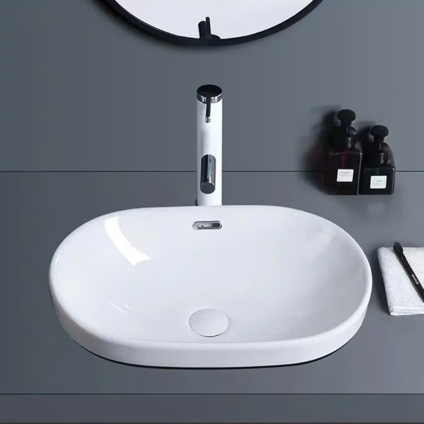 Lavabo ban am mau trang hinh bau duc hien dai Lavabo bán âm màu trắng hình bầu dục sang trọng