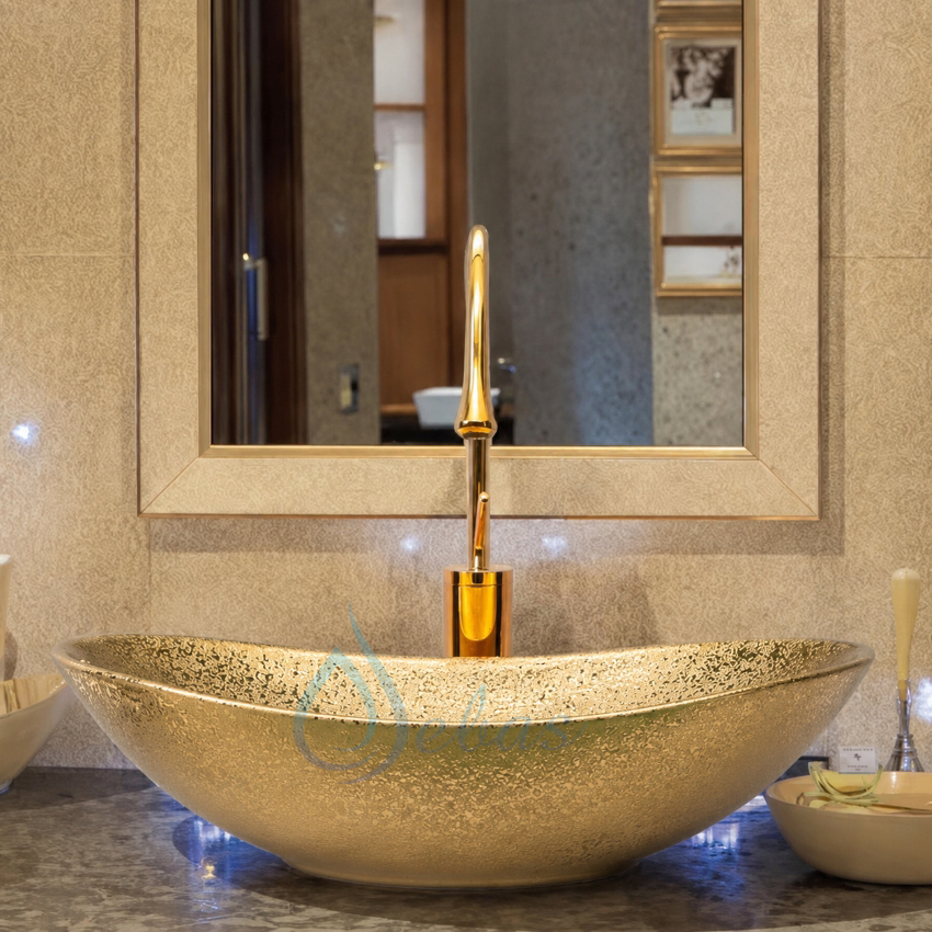 Chau lavabo hinh thuyen vang nham Lavabo hình thuyền màu vàng nhám sang trọng kết hợp với vòi mạ vàng